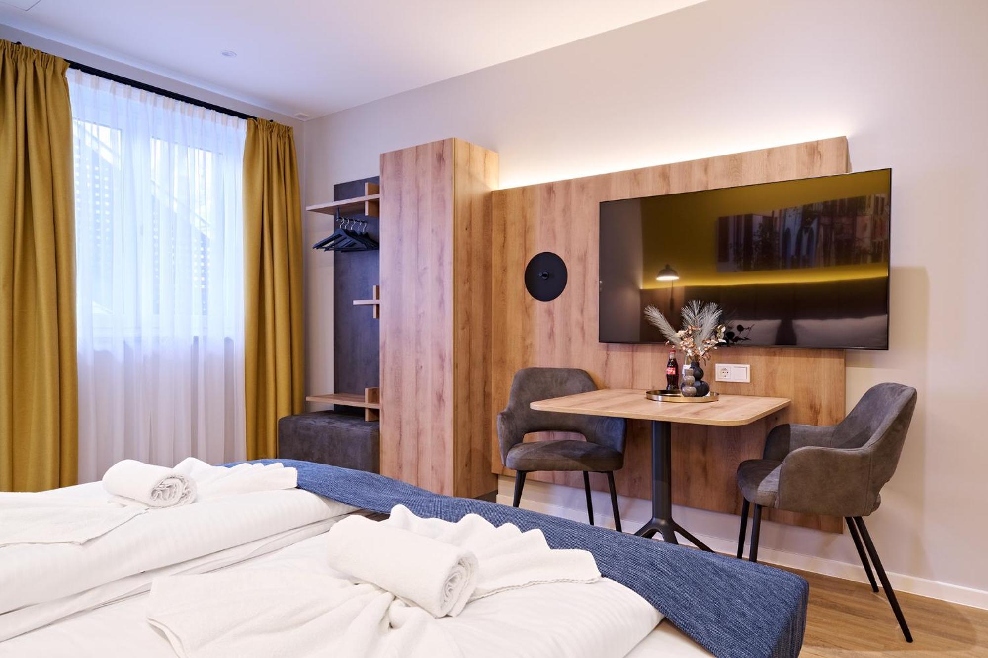 Xzllenz Traum Studio-Apartment, Frei-Parken, U-Bahn, Kueche Neurenberg Buitenkant foto